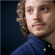 Profesor titulado con 10 años de experiencia en México y España. Actualmente doctorando en Estudios Teatrales.